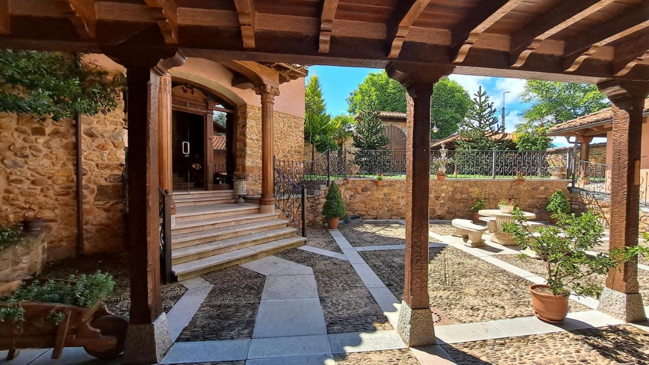 Hotel Palacio del Conde de Rebolledo Villaviciosa de la Ribera Exterior foto